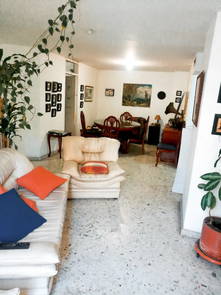 Edificio el castillo sala comedor nvel 2 copia.webp